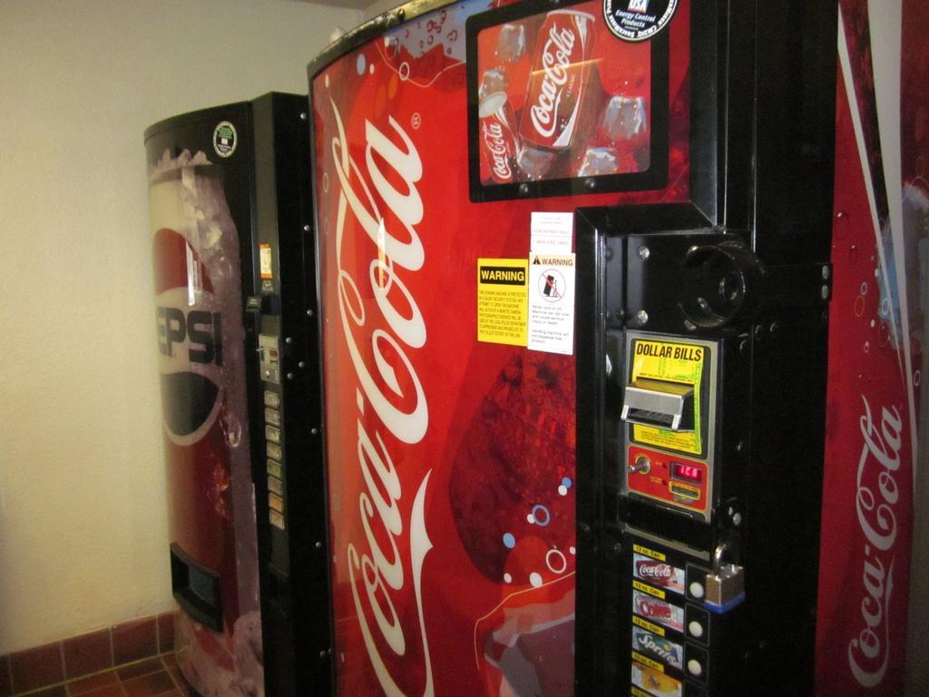 Americas Best Value Inn ストックトン エクステリア 写真